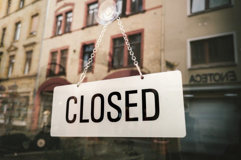 closed-3461950_1920